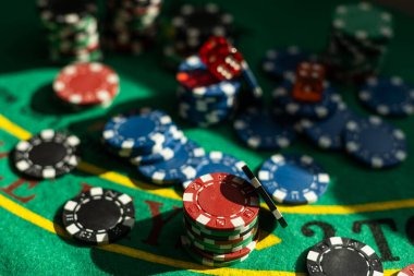 Studio live dealer Lightning Dice dengan multi-kamera di zeeshopgaming